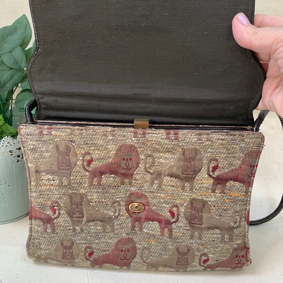 Vintage French Brocade & Leather Lion Purse, A la Reine Des Fees - Picture 5 of 10